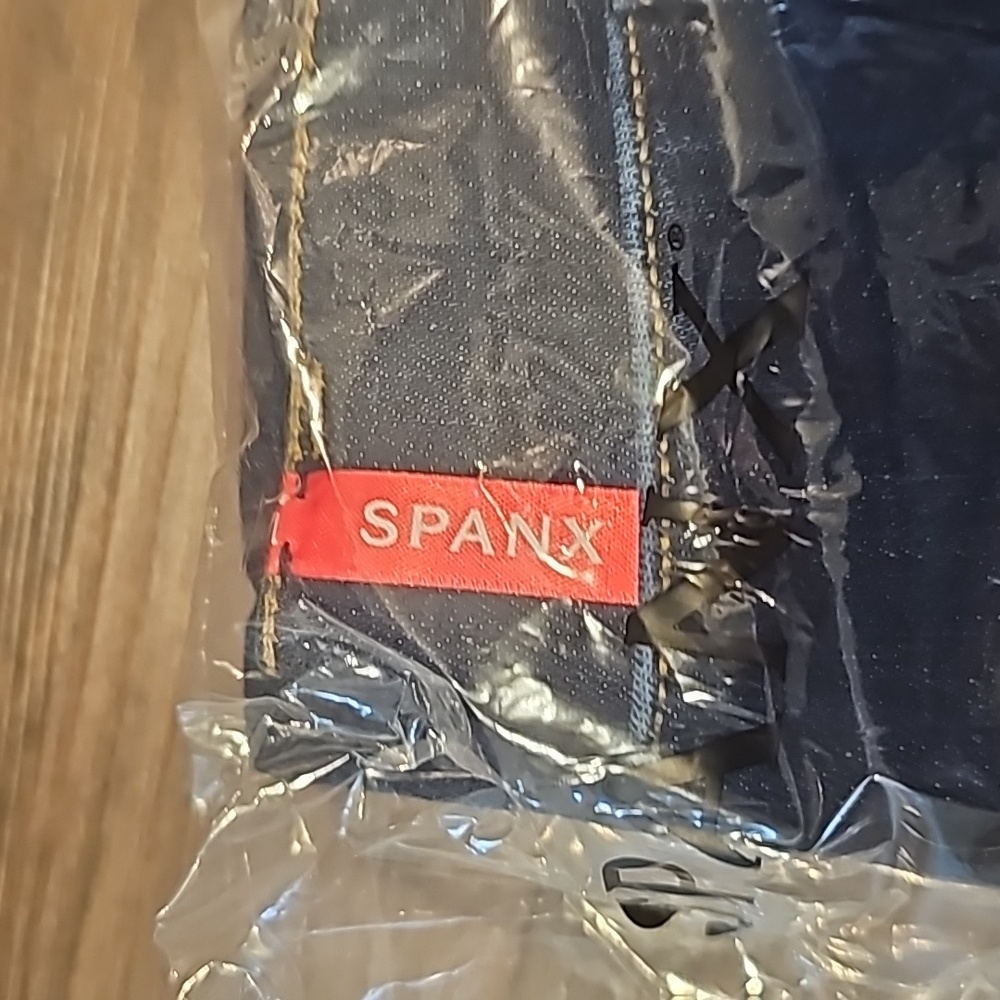 SPANX Flare Jeans, Size M - Picture 6 of 6